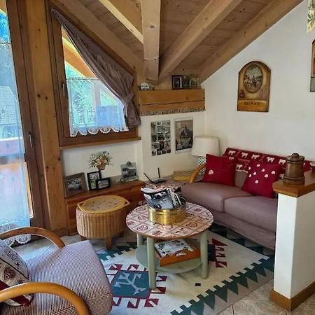 Апартаменти "Fresia" Chalet Turistico A Fisto Сп'яццо Екстер'єр фото